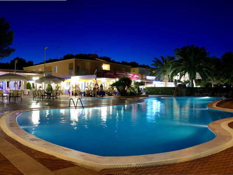 Maribel Villas Cala Blanca  Exteriör bild